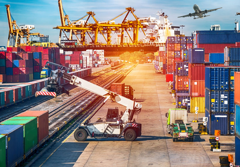 将数字化技术融入供应链管理、服务制造业发展，提供颠覆行业流程的新模式青岛打造“物流+制造”融合创新高地