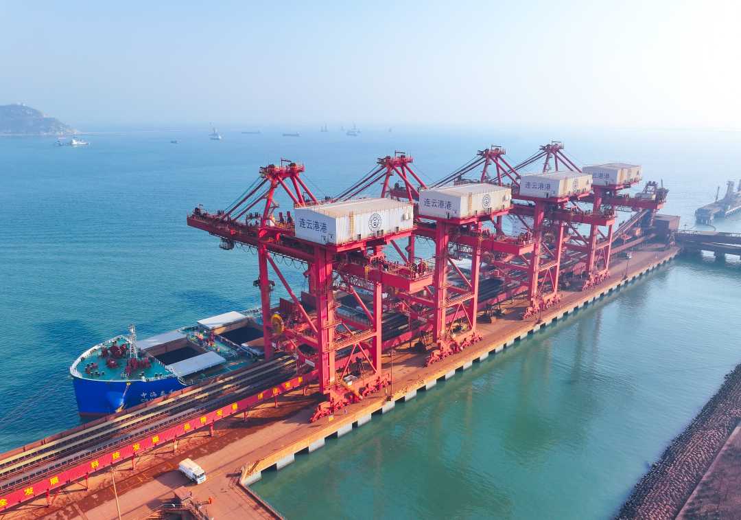 全球供应链：谁在背后操纵全球货物流通？